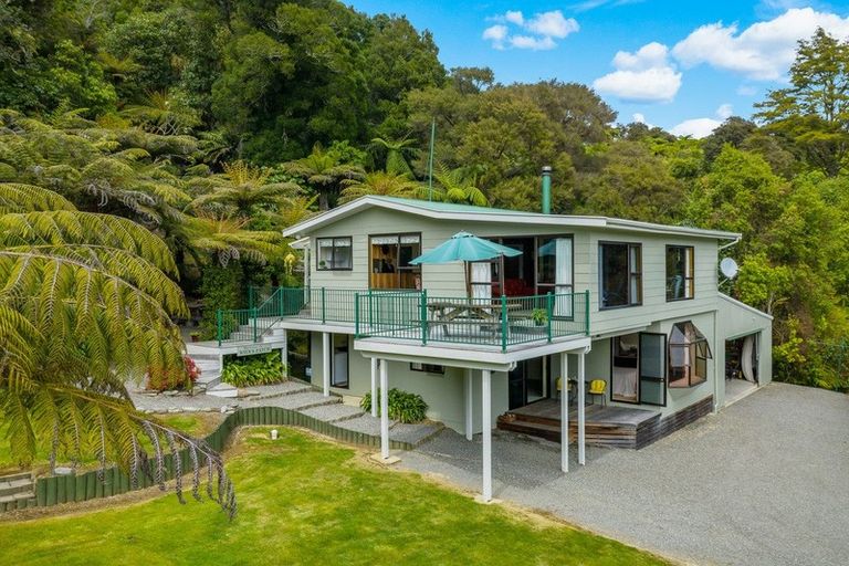 Photo of property in 1716 Queen Charlotte Drive, Linkwater, 7281