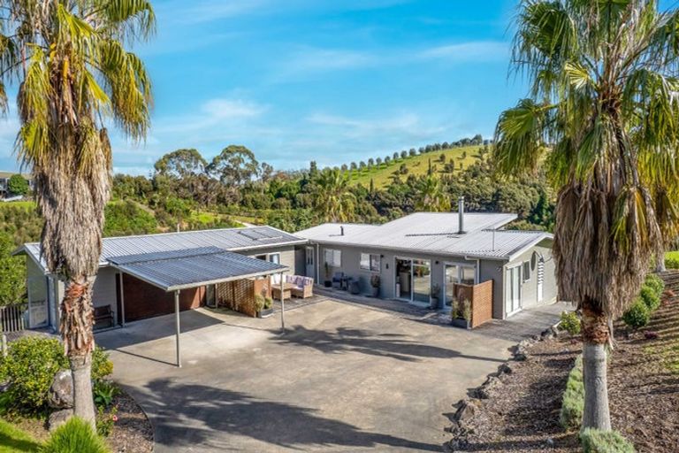 Photo of property in 16 Te Akau Drive, Russell, 0272