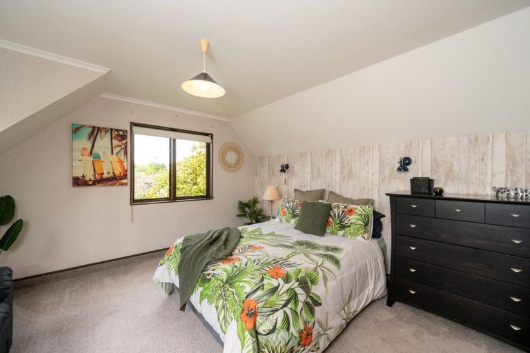 Photo of property in 32 Durham Drive, Havelock North, 4130