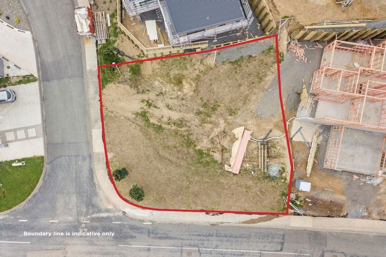 Photo of property in 2 Epic Way, Newlands, Wellington, 6037