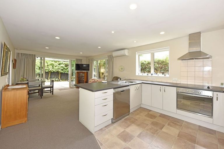 Photo of property in 4/16 Hare Street, Ilam, Christchurch, 8041