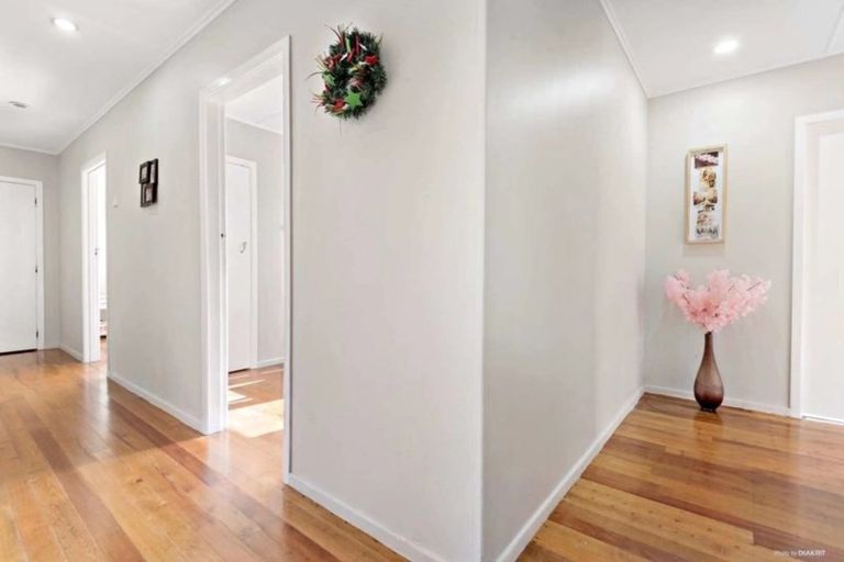 Photo of property in 33 Royston Street, Rosehill, Papakura, 2113