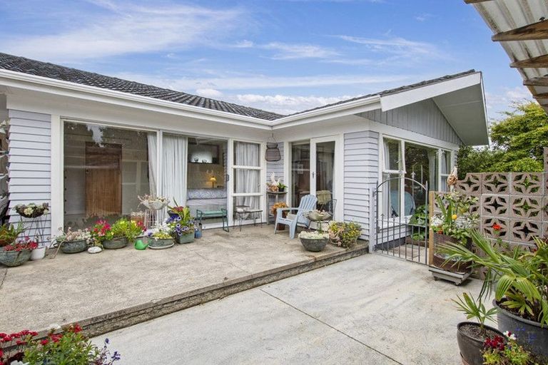 Photo of property in 86 West View Crescent, Onerahi, Whangarei, 0110