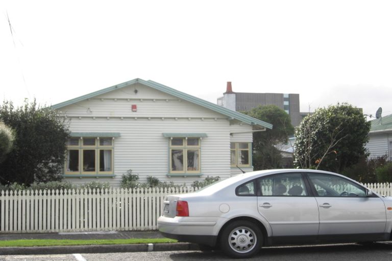 Photo of property in 33 Copeland Street, Hutt Central, Lower Hutt, 5011