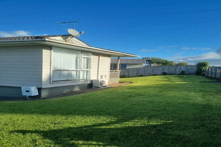 Photo of property in 45 Archboyd Avenue, Mangere East, Auckland, 2024
