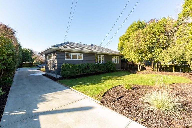Photo of property in 21 Weir Place, Hoon Hay, Christchurch, 8025