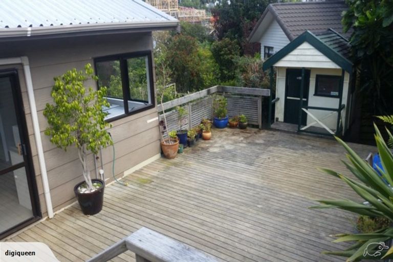 Photo of property in 1/32 Killarney Avenue, Torbay, Auckland, 0630