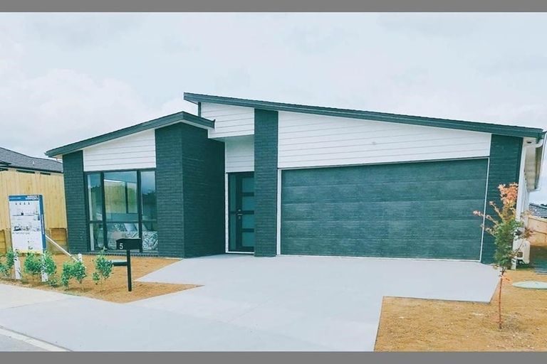 Photo of property in 5 Verdot Close, Kumeu, 0810