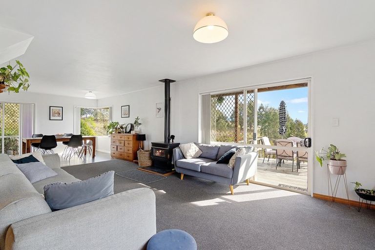 Photo of property in 66 Stagecoach Road, Upper Moutere, 7173