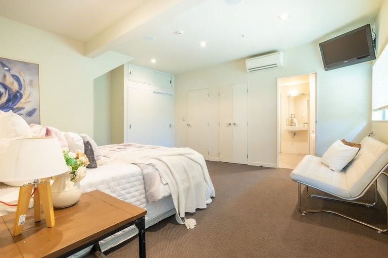 Photo of property in 60 The Circle, Manly, Whangaparaoa, 0930