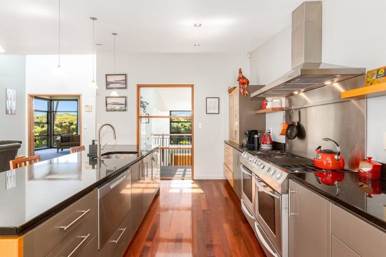 Photo of property in 3 Young Nicks Lane, Whitby, Porirua, 5024