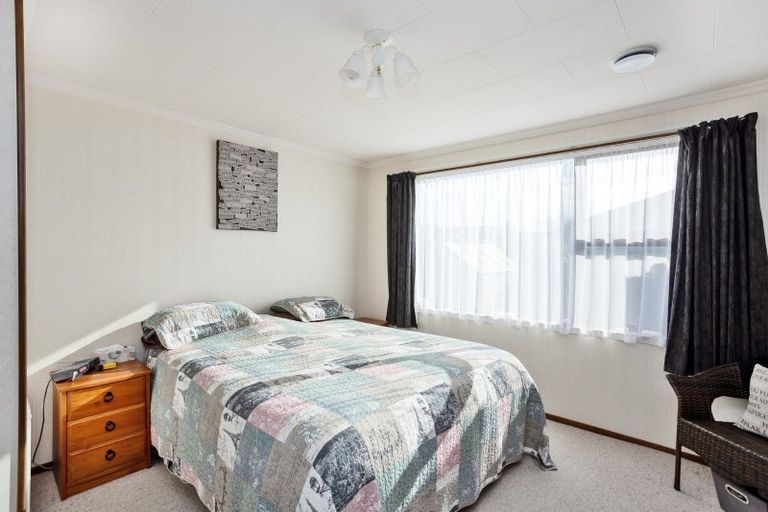 Photo of property in 14 Craig Street, Waikiwi, Invercargill, 9810