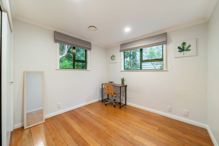 Photo of property in 4a Seatoun Heights Road, Seatoun, Wellington, 6022