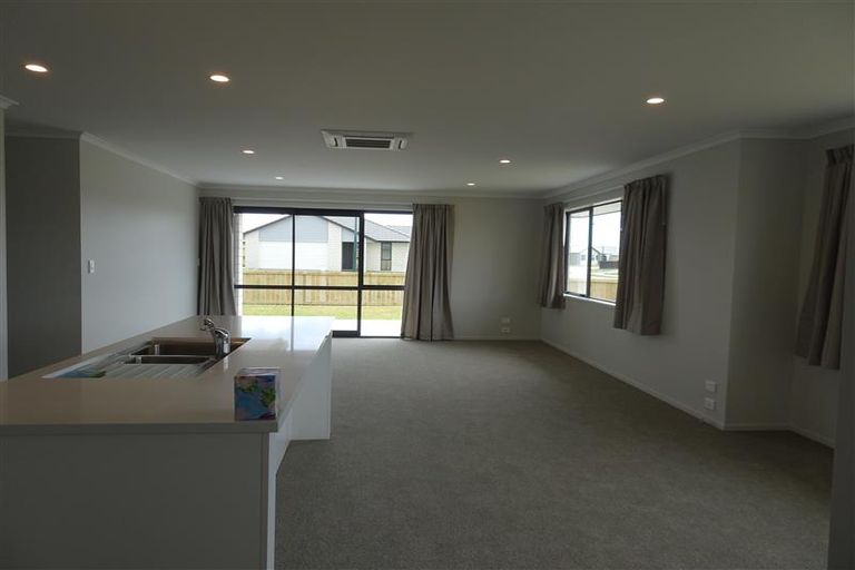 Photo of property in 6 Piata Street, Papamoa Beach, Papamoa, 3118