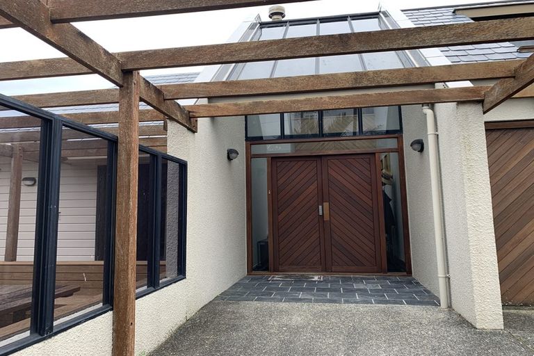 Photo of property in 56 Onetaunga Road, Chatswood, Auckland, 0626