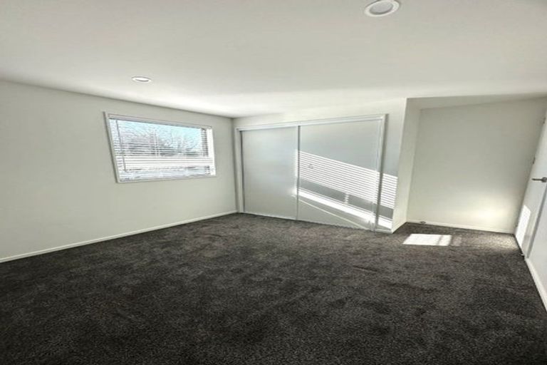 Photo of property in 3/58 Division Street, Riccarton, Christchurch, 8041