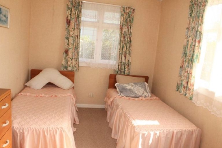 Photo of property in 4 Rintoul Street, Westport, 7825