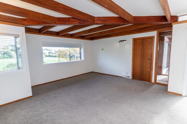 Photo of property in 39 Lucknow Terrace, Khandallah, Wellington, 6035