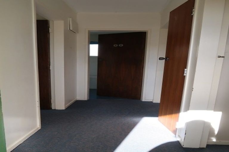 Photo of property in 11a Tarawera Road, Johnsonville, Wellington, 6037