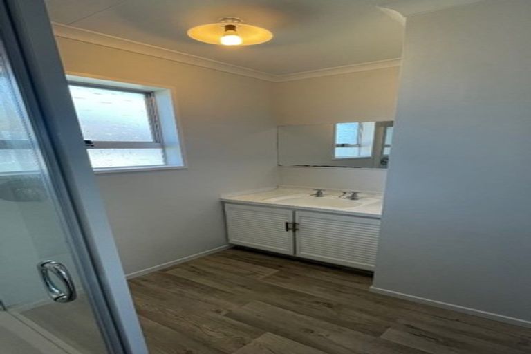 Photo of property in 39 Tongariro Street, Castlecliff, Whanganui, 4501