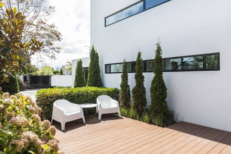 Photo of property in 79 Fendalton Road, Fendalton, Christchurch, 8014