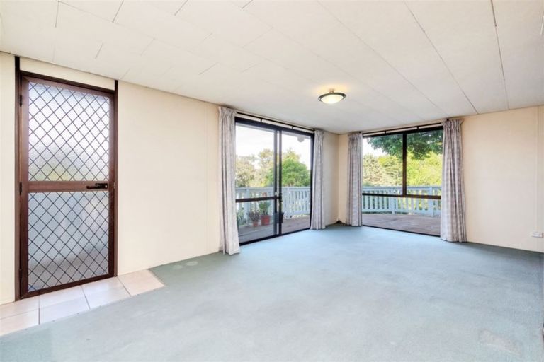 Photo of property in 1/9 Lucinda Place, Glen Eden, Auckland, 0602