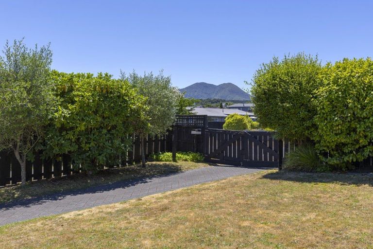 Photo of property in 65 Richmond Avenue, Richmond Heights, Taupo, 3330