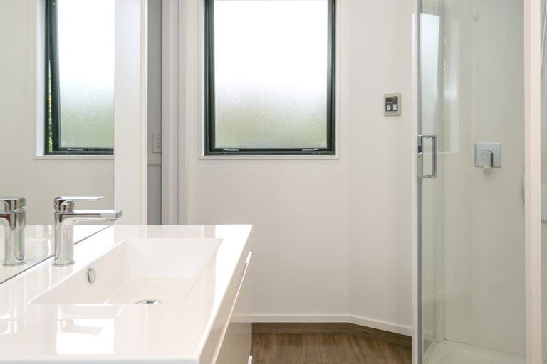 Photo of property in 2/73 Harvey Street, Waipahihi, Taupo, 3330