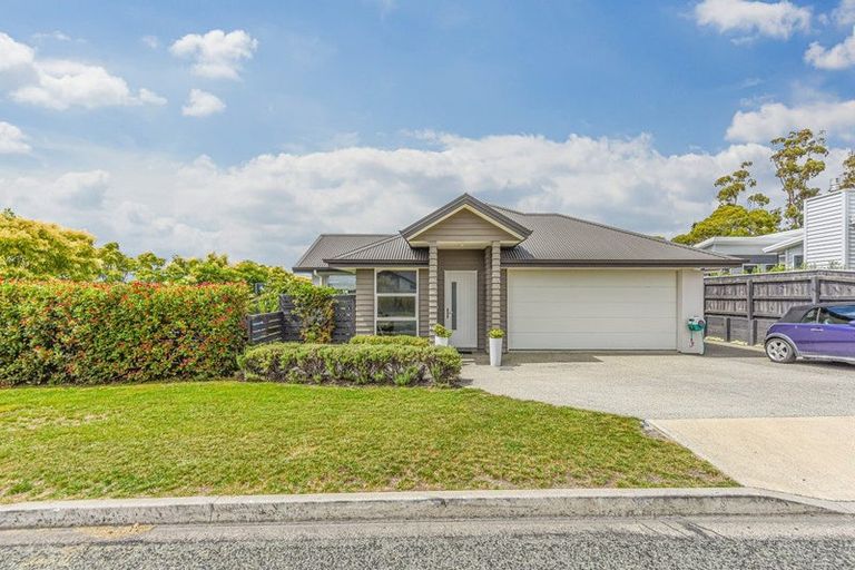 Photo of property in 13 Koi Crescent, Mapua, 7005