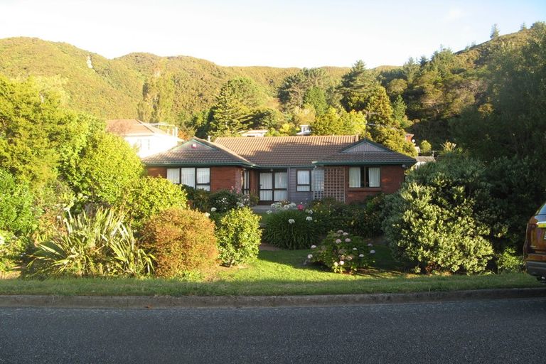 Photo of property in 30a Wyndrum Avenue, Waterloo, Lower Hutt, 5011