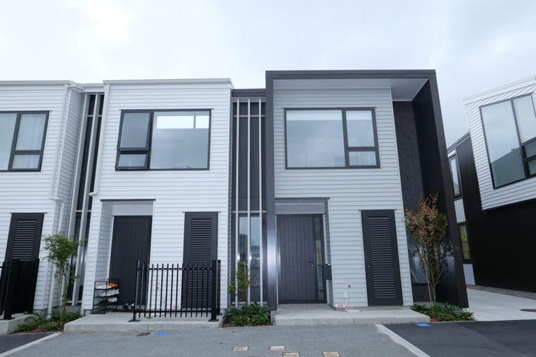 Photo of property in 35 Houhere Street, Paraparaumu, 5032