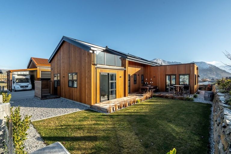 Photo of property in 212 Aubrey Road, Wanaka, 9305