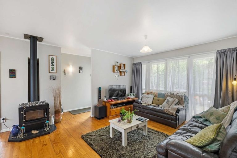 Photo of property in 22 Huia Street, Waiuku, 2123