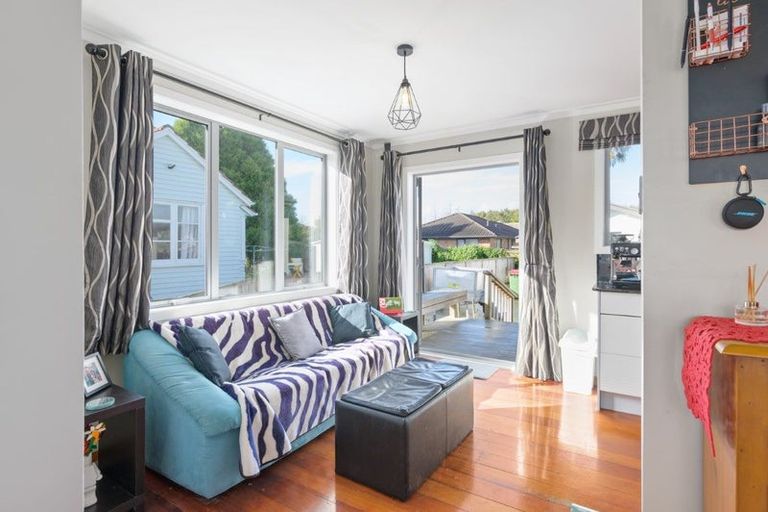 Photo of property in 64 Alfred Street, Fairfield, Hamilton, 3214