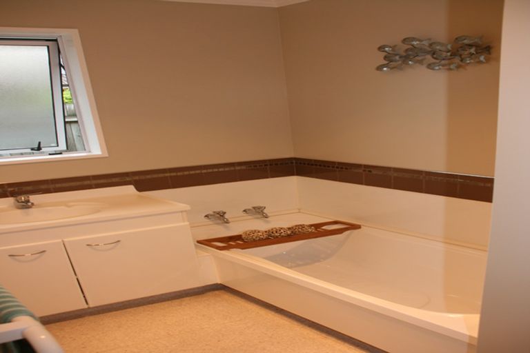 Photo of property in 54 Silverstream Drive, Mosgiel, 9024