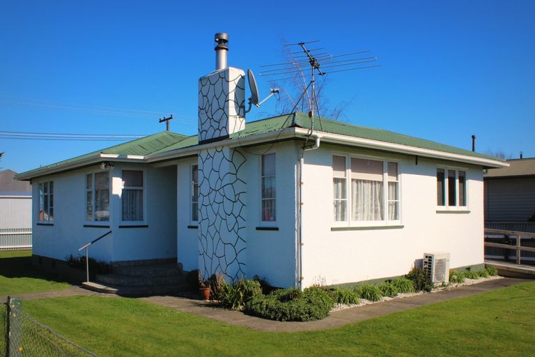 Photo of property in 50 Wyndham Street, Carterton, 5713