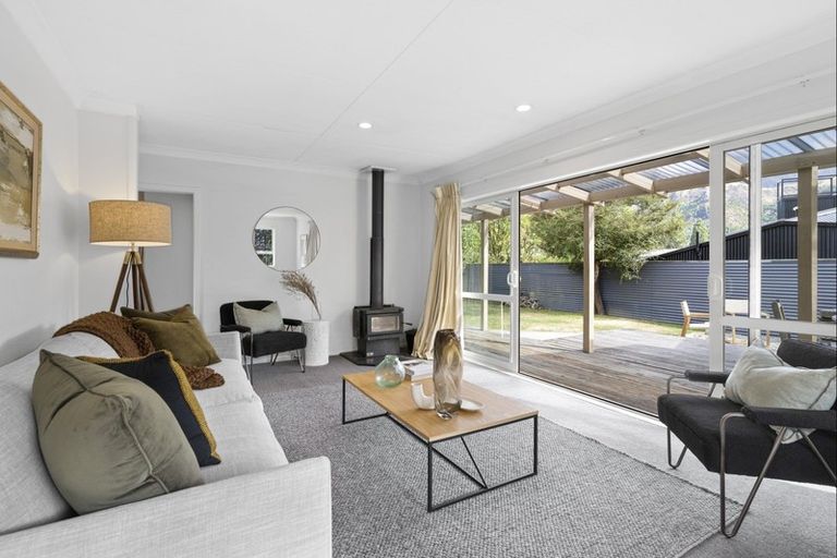 Photo of property in 20 Centennial Avenue, Arrowtown, 9302