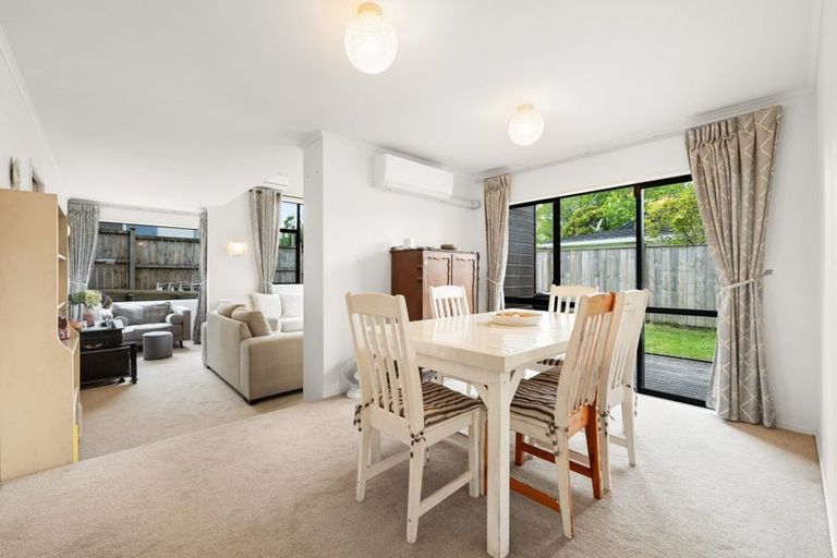 Photo of property in 91 Meadway, Sunnyhills, Auckland, 2010
