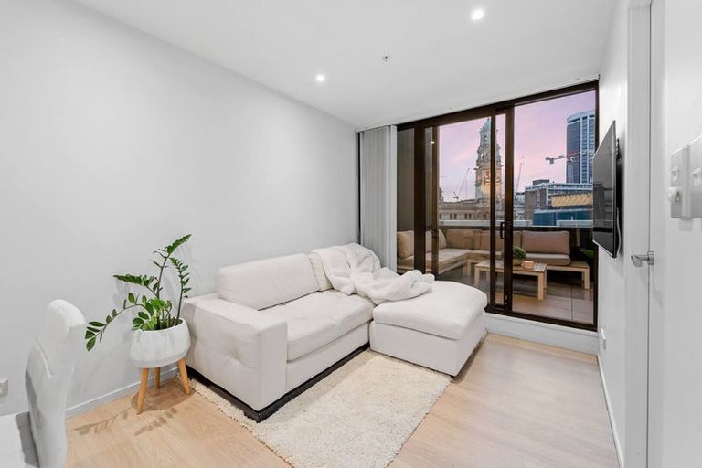Photo of property in Queen's Residences, 201/8 Airedale Street, Auckland Central, Auckland, 1010