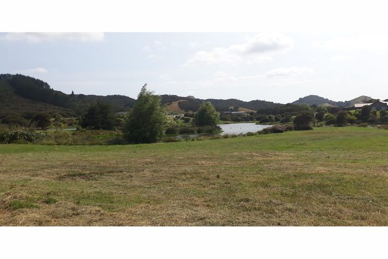 Photo of property in 44 Robert Hastie Drive, Mangawhai, 0573