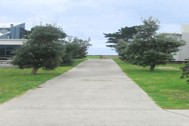 Photo of property in 126 Sands Crescent, Matarangi, Whitianga, 3592