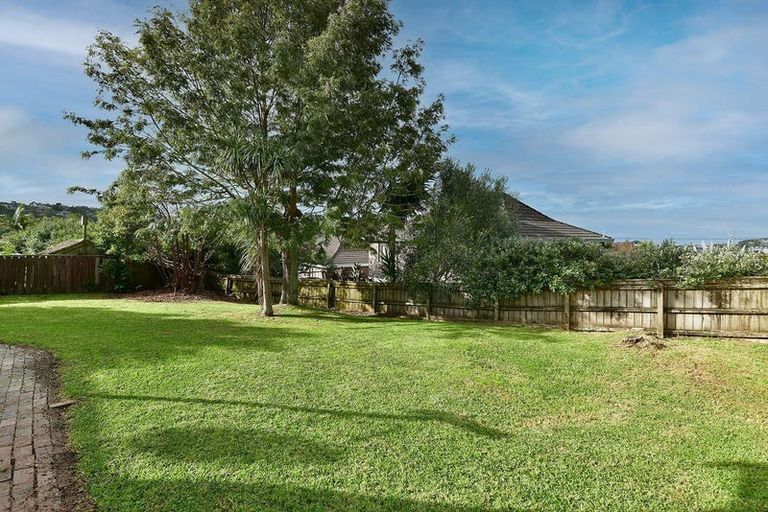 Photo of property in 17 Stapleford Crescent, Browns Bay, Auckland, 0630