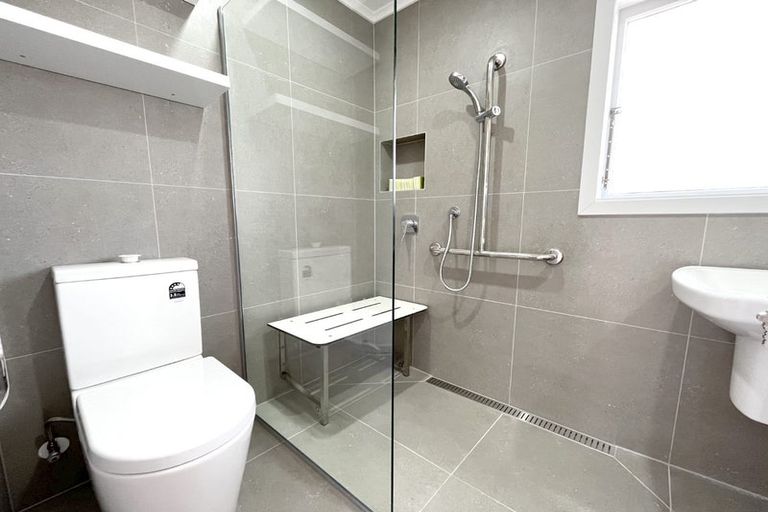 Photo of property in 8 Daytona Road, Henderson, Auckland, 0610