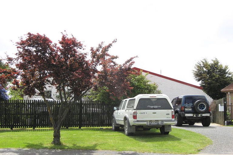 Photo of property in 10 Ebert Place, Rangiora, 7400