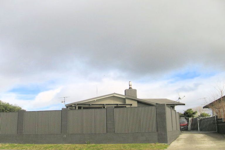 Photo of property in 63 Folkestone Drive, Flaxmere, Hastings, 4120