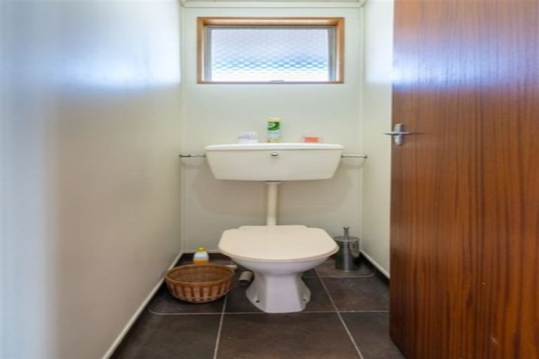 Photo of property in 67 Easther Crescent, Kew, Dunedin, 9012