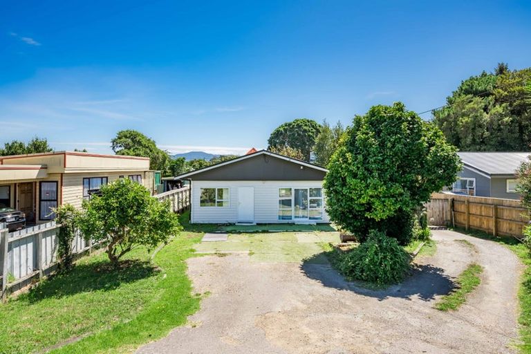 Photo of property in 35 Moana Road, Paraparaumu, 5032