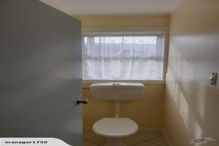 Photo of property in 120 Cornfoot Street, Castlecliff, Whanganui, 4501