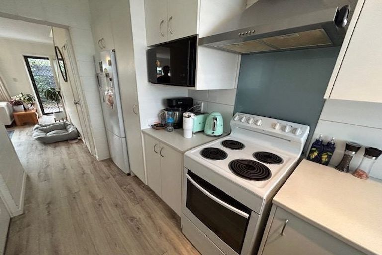 Photo of property in 3/23 Inverness Road, Browns Bay, Auckland, 0630