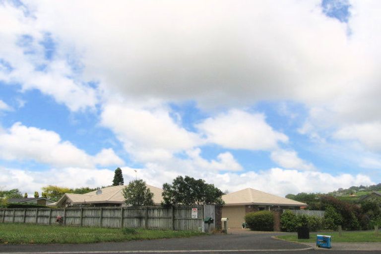 Photo of property in 24 Cloverlea Place, Pukekohe, 2120